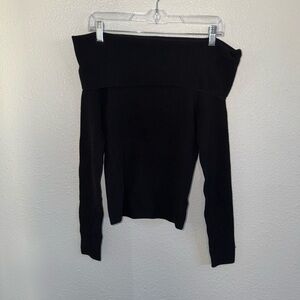 Wilfred Classic Black Off-Shoulder Sweater